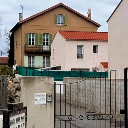 La Maison De Dannie Gardanne Exteriör bild